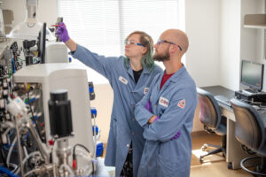 Josh Pyser and Zea Bachman in CBET lab